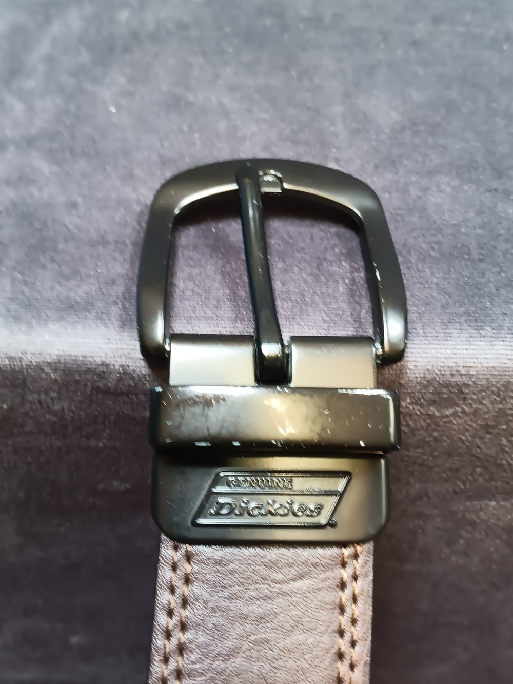 Dickies Brown Leather Belt with Gunmetal Buckle Twist To Change To Black